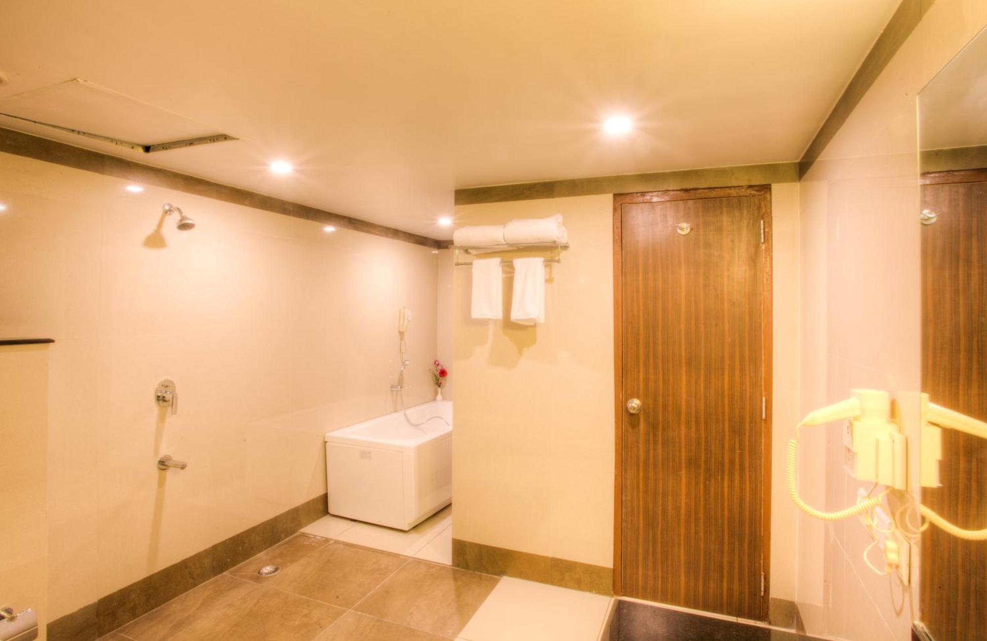 The Atrium Boutique Hotel ไมซอร์ ภายนอก รูปภาพ